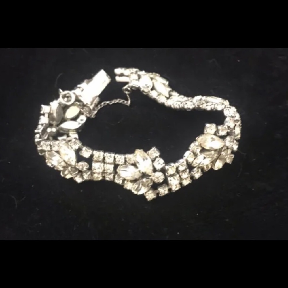 Kramer of NY vintage rhinestone bracelet